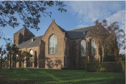 Voormalige rooms-katholieke en na de reformatie protestantse kerk te Raamsdonk. (bron: https://upload.wikimedia.org/wikipedia/commons/4/48/32279_Lambertuskerk_Raamsdonk.jpg)