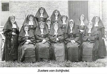 Bestand:Zusters-van-Schijndel-1924.jpg