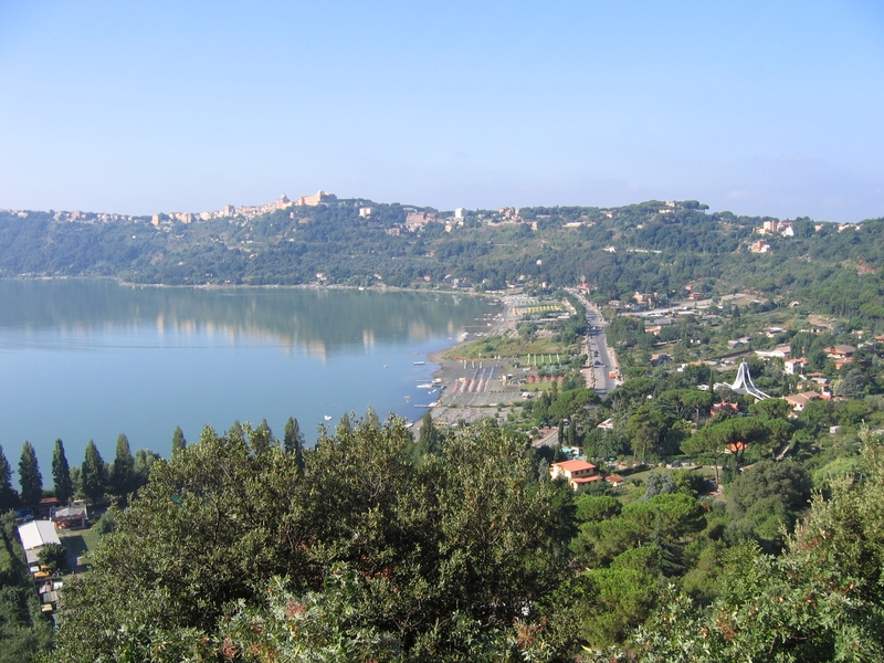 Bestand:Castel Gandolfo.jpg
