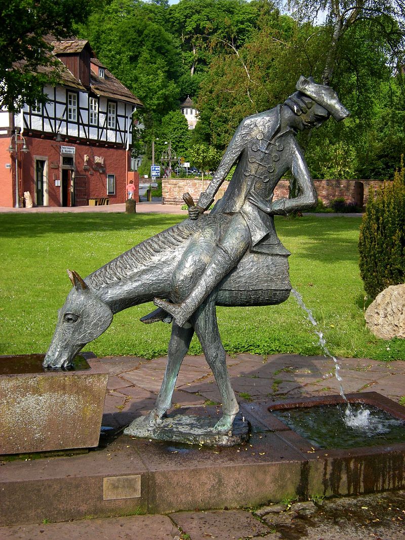 Brunnen am Münchhausen-Museum in Bodenwerder
