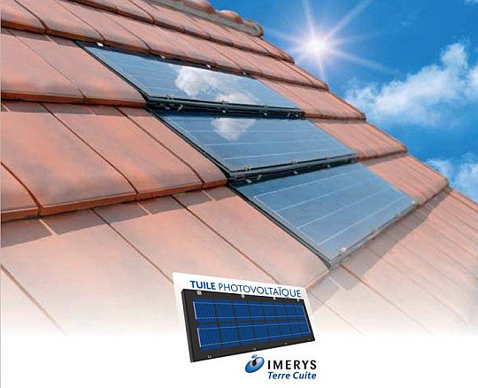 Bestand:Dakpan 520 zonnecel dakpan fotovoltaisch.jpg