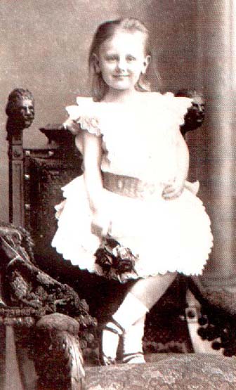 Bestand:Portret van Prinses Wilhelmina, kennelijk uit 1885.jpg