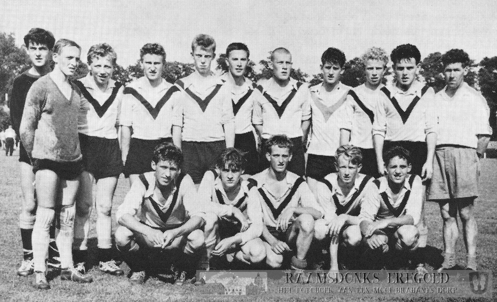De A-jeugd boekt in 1960 een groot succes door de landelijke NKS-beker te winnen.