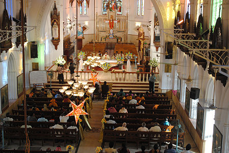 Bestand:Holy Mass at San Thome Church.jpg