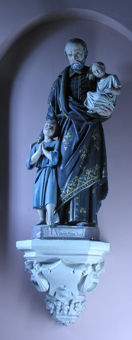 Beeld van de heilige Vincentius a Paolo in de Kluiskerk te Warfhuizen