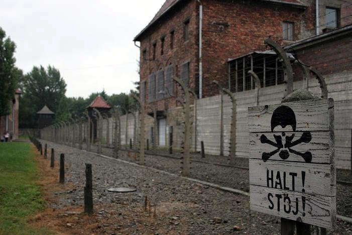 Bestand:Auschwitz 2005.jpg