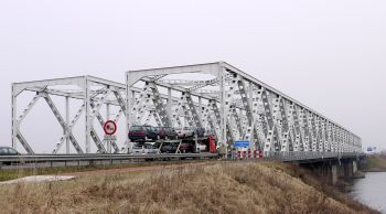 Bruggen-raamsdonksveer-brug-bij-keizersveer-7-7.jpg