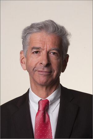 Ronald Plasterk in 2012.jpg