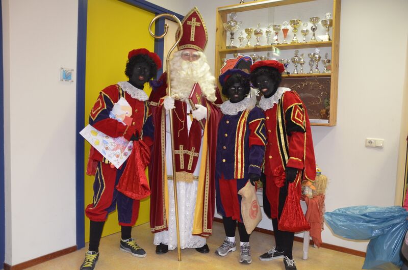 Bestand:Sinterklaas 2012, de Diedeldoorn (8276059276).jpg