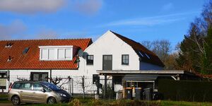 Tilburg, Rugdijk, barely kinked mansard roof IMG 20210204 122717.jpg