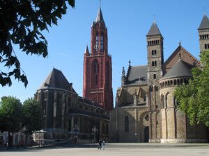 Maastricht 650 (8325530768).jpg