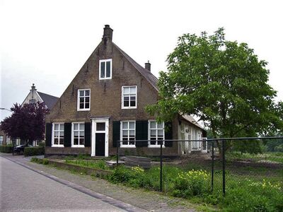 Molenstraat 45 Gebouwd in 1715 (Foto: mei 2007)