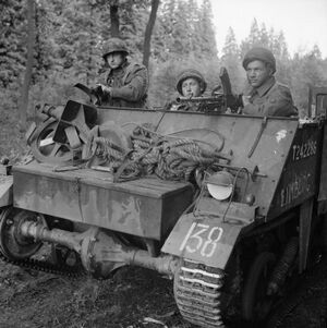 IWM-B-10050-Loyd-Carrier-19440918.jpg