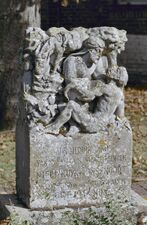 Reliëf op het terrein van de abdij - de Barmhartige Samaritaan