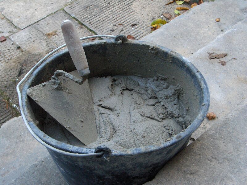 Bestand:Throwel in a bucket.jpg