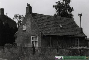 Lange Broekstraat 28 Woonhuis collectie BHIC, nr. PNB001053401 (Foto Wies van Leeuwen maandag 22 juli 1991)