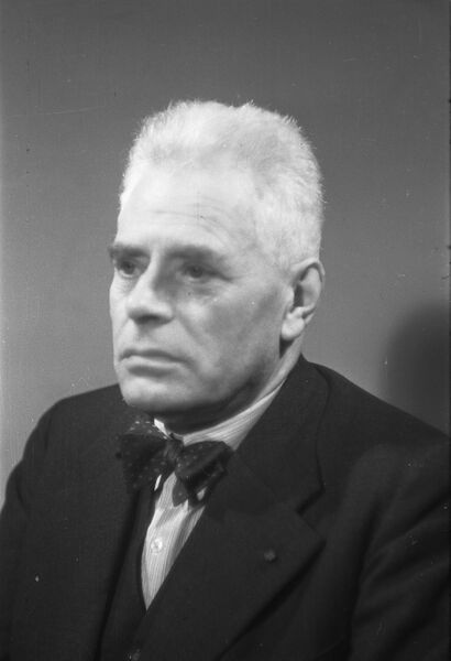 Bestand:Hoofdbestuur PvdA. Pieter Jacobus Oud, burgemeester van Rotterdam, Bestanddeelnr 901-4798.jpg