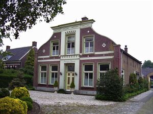 Carpe Diem (Landgoed Het Broeck) – Lange Broekstraat 1 Gemeentelijk monument uit 1880 (Foto: mei 2007)