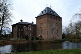 De overgebleven toren van het kasteel