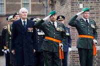 Ridders Militaire Willems-Orde Kenneth Mayhew, majoor Marco Kroon en luitenant-kolonel Gijs Tuinman, de laatste twee in het gelegenheidstenue.