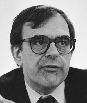 Jan Pronk 1986.jpg