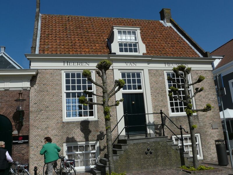 Bestand:Commiezenhuis P1060586.JPG