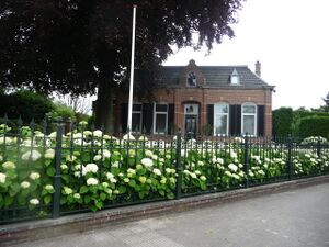 Raamsdonksveer Wilhelminalaan 17 Woonhuis 21062022.jpg