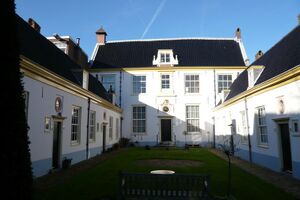 Vrouwe-en-AntonieGasthuys.jpg