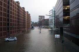 De Duitse stad Hamburg raakte deels overstroomd door de storm