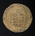 Half gouden reaal Karel V gekroond keizerlijk wapenschild op een gebloemd kruis op de voorzijde gekroond wapenschild met 16 kwartieren op achterzijde