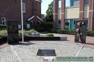 Oorlogsmonument-Raamsdonksveer-02.jpg