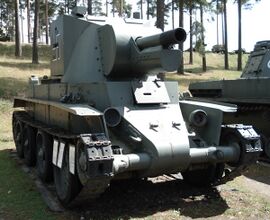 De BT-42 in het tankmuseum in Parola, Finland.