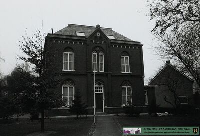 Kerkplein 1, pastorie, gebouwd in ca. 1900. collectie BHIC, nr. PNB001053339