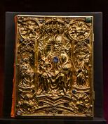 Kroningsevangeliarium van Karel de Grote (ca. 800) in de schatkamer van de Hofburg te Wenen