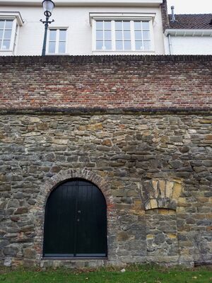 Maastricht2015, OLV-wal, poternes.jpg