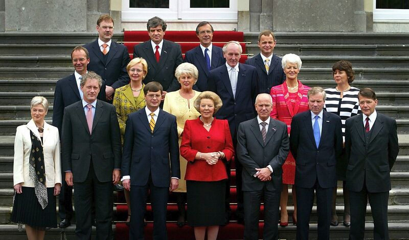 Bestand:Kabinet-Balkenende II.jpg