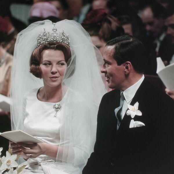 Bestand:Huwelijk van prinses Beatrix en prins Claus (1966).jpg