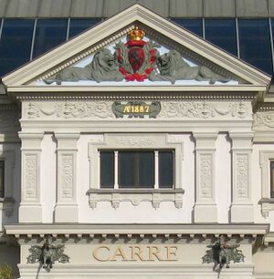 Fronton carre.jpg