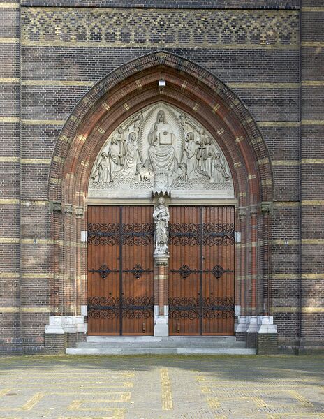 Bestand:Hilversum Vituskerk C.jpg