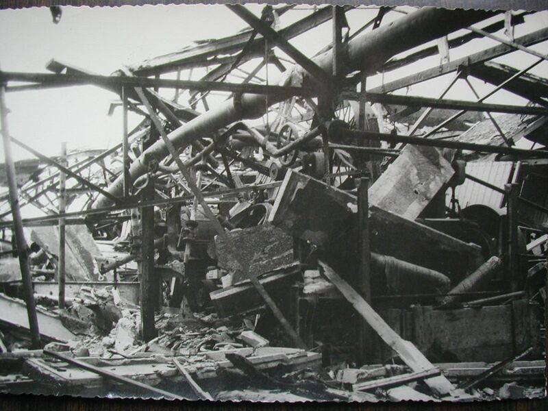 Bestand:Papierfabriek-Maasmond-verwoest-01.jpg