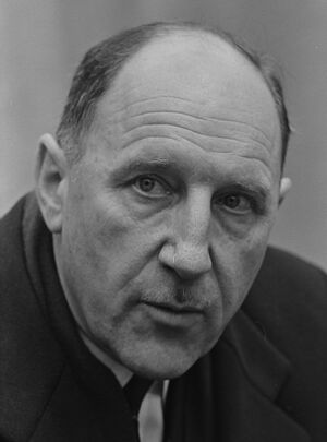 Joseph Luns 1966.jpg