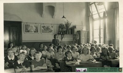 Schoolklas in Raamsdonk - Collectie Raamsdonks Erfgoed