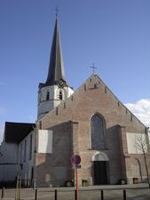 De kerktoren van Sleidinge uit 1620 is de meest spitse van Oost-Vlaanderen.