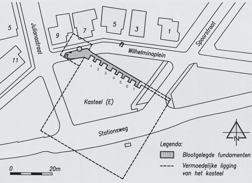 Afb. 11. Situatie van de fundering van de noordoostelijke toren en de oostelijke kasteelmuur met pijlers 1, 2, 4 - 6 voor de weergang en twee grotere uitbouwen 3 en 7 (zie hiervoor ook Zijlmans 2004, 28). Tekening Arie Stekelenburg/auteur.