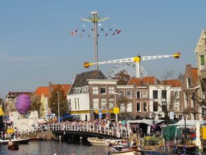 Kermis en feest Leidens Ontzet.jpg