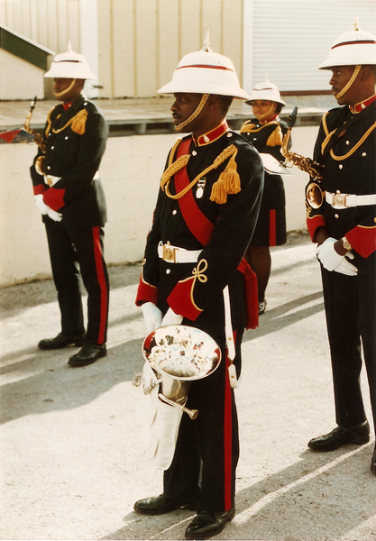 Bestand:Bermuda Regiment Band.png