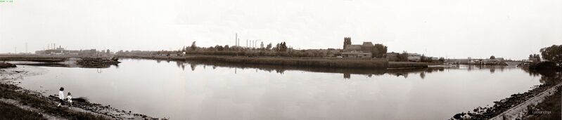 Bestand:Raamsdonksveer panorama-donge-vanaf-de-ka foto-l-van-strien.jpg