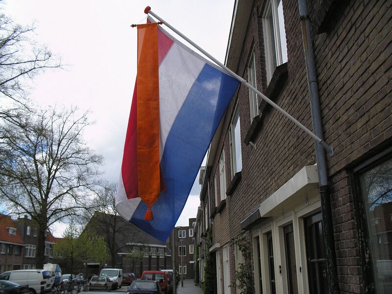 Bestand:DutchFlagonQueensday.jpg