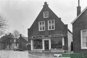 Objectnummer: 101.324 Molenstraat 29 Raamsdonk, gemaakt door G.J. Dukker op 11 november 1965