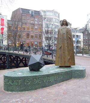 Spinoza Nicolas Dings Zwanenburgwal Amsterdam.jpg